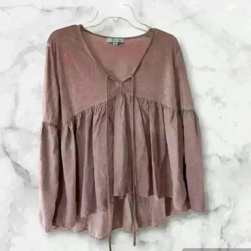 Moving in Mauve Tunic Top Size Small